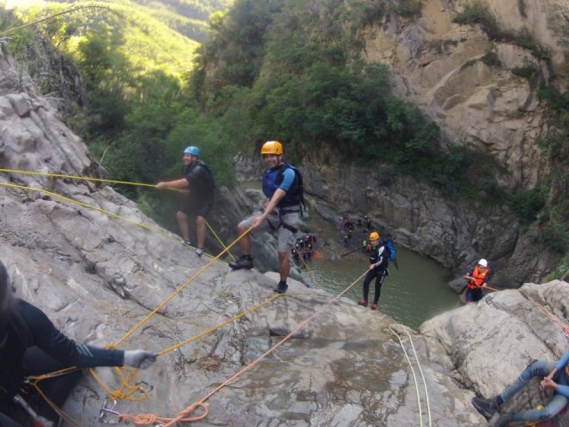 Rapeleamos todos a la vez